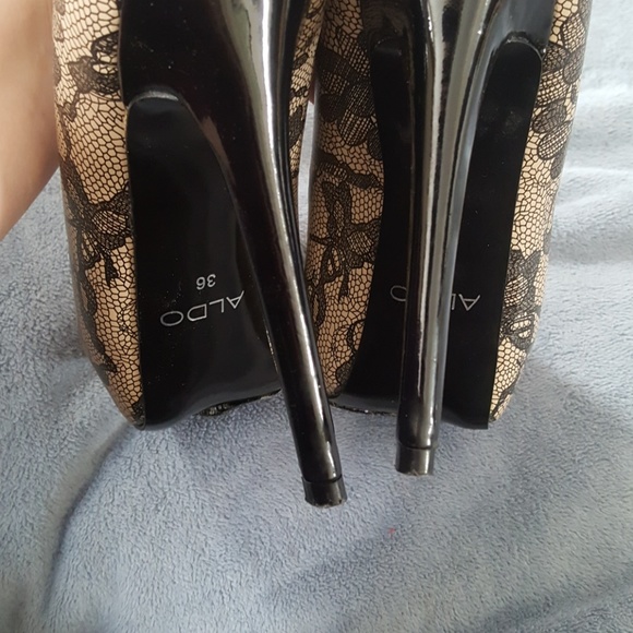 Heels - Picture 3 of 7